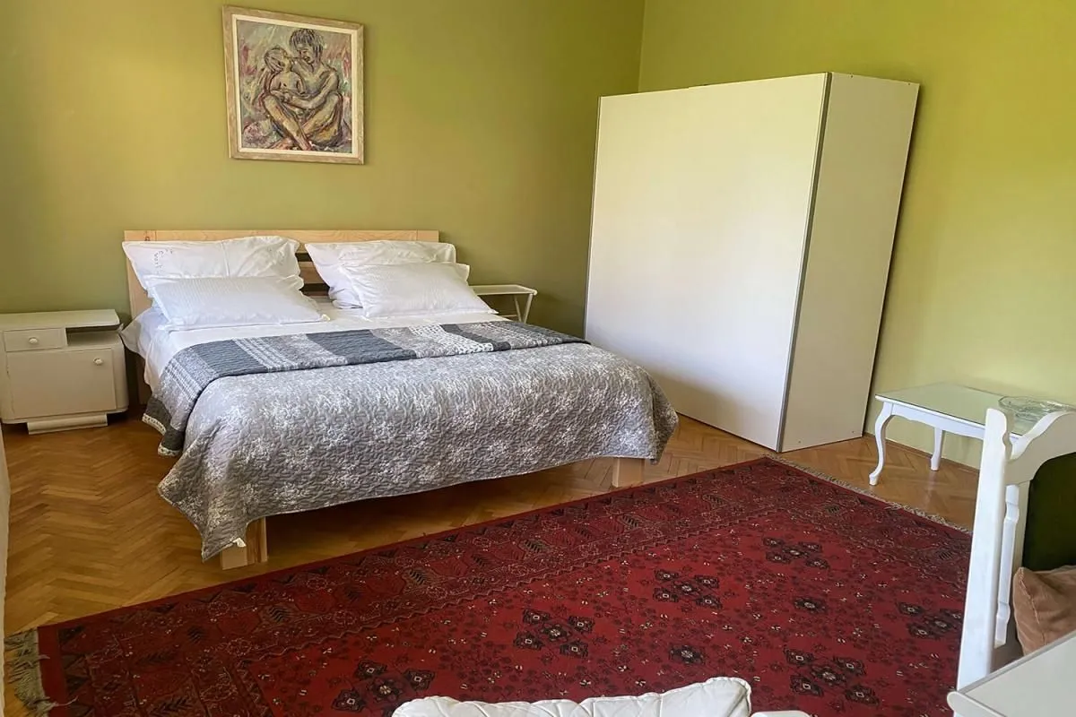 Rent, two bedroom apartment, 90m², Savski Venac, Beograd