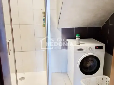 Izdavanje, četvorosoban stan, 120m², Savski Venac, Beograd - image 15