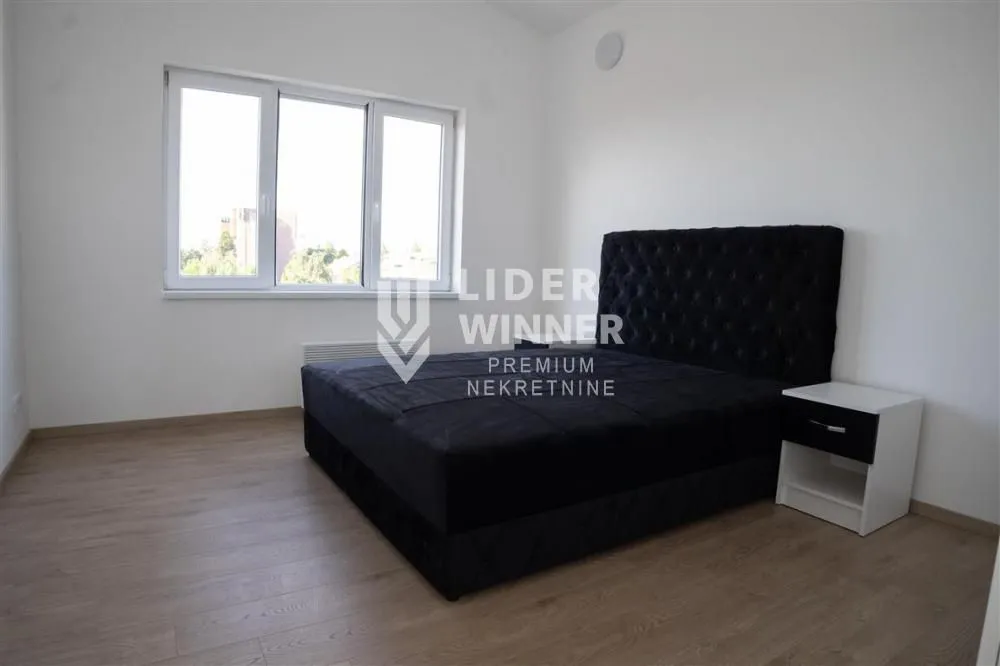 Rent, four bedroom apartment, 125m², Čukarica, Beograd