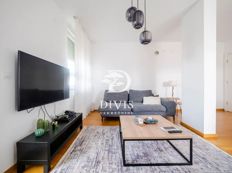 Sale, three bedroom apartment, 114m², Kluz, Zvezdara Sve Podlokacije