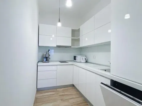 Prodaja, dvosoban stan, 77m², Budva, Crna Gora - image 13