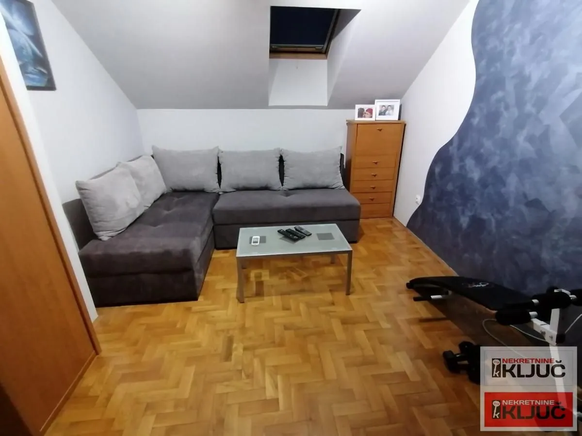 Prodaja, trosoban stan, 87m², Bulevar Oslobodjenja, Novi Sad Sve Podlokacije