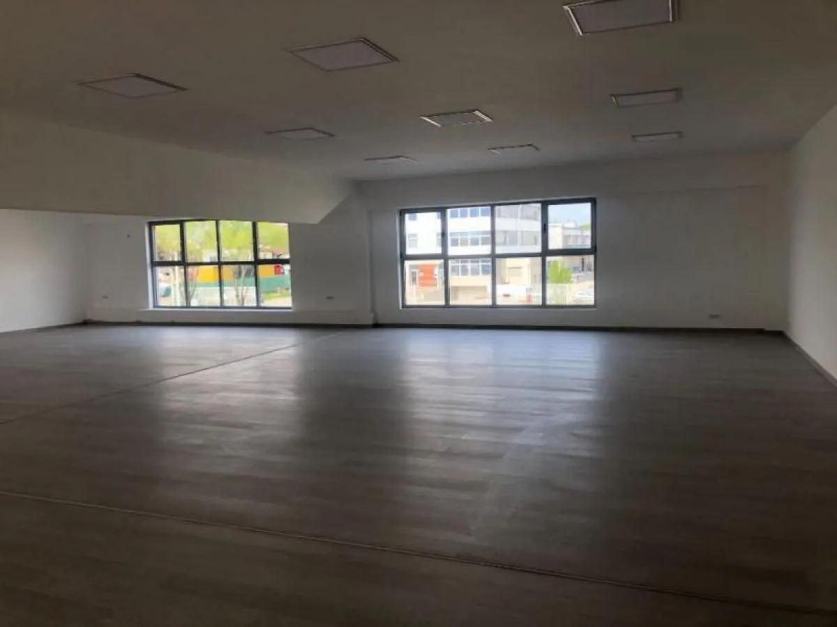 Rent, office space, 660m², Zemun Nova Galenika, Zemun Sve Podlokacije