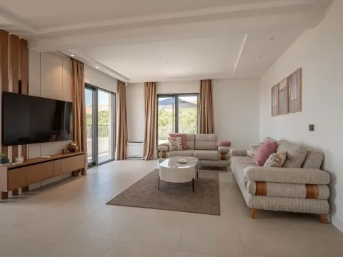 Prodaja, kuća, 318m², Reževići, Budva - image 18