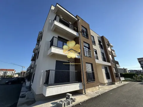 Izdavanje, dvosoban stan, 60m2, Zabjelo, Podgorica Izdavanje, dvosoban stan, 60m2, Zabjelo, Podgorica