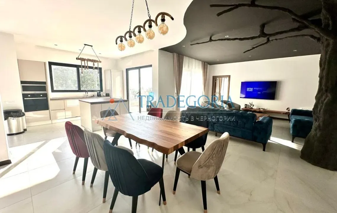 Sale, house, 250m², Utjeha, Ulcinj