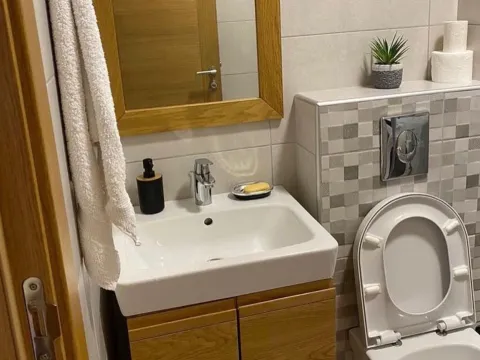 Izdavanje, jednosoban stan, 55m², Donja Lastva, Tivat - image 6