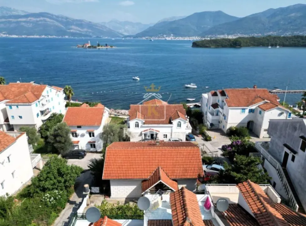 Sale, five bedroom apartment, 115m², Tivat, Crna Gora