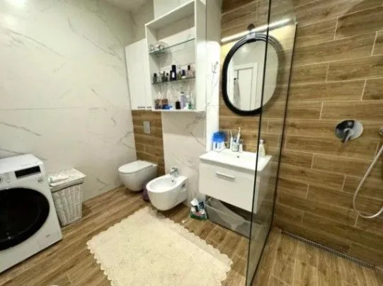 Prodaja, dvosoban stan, 94m², Obala Morače, Podgorica