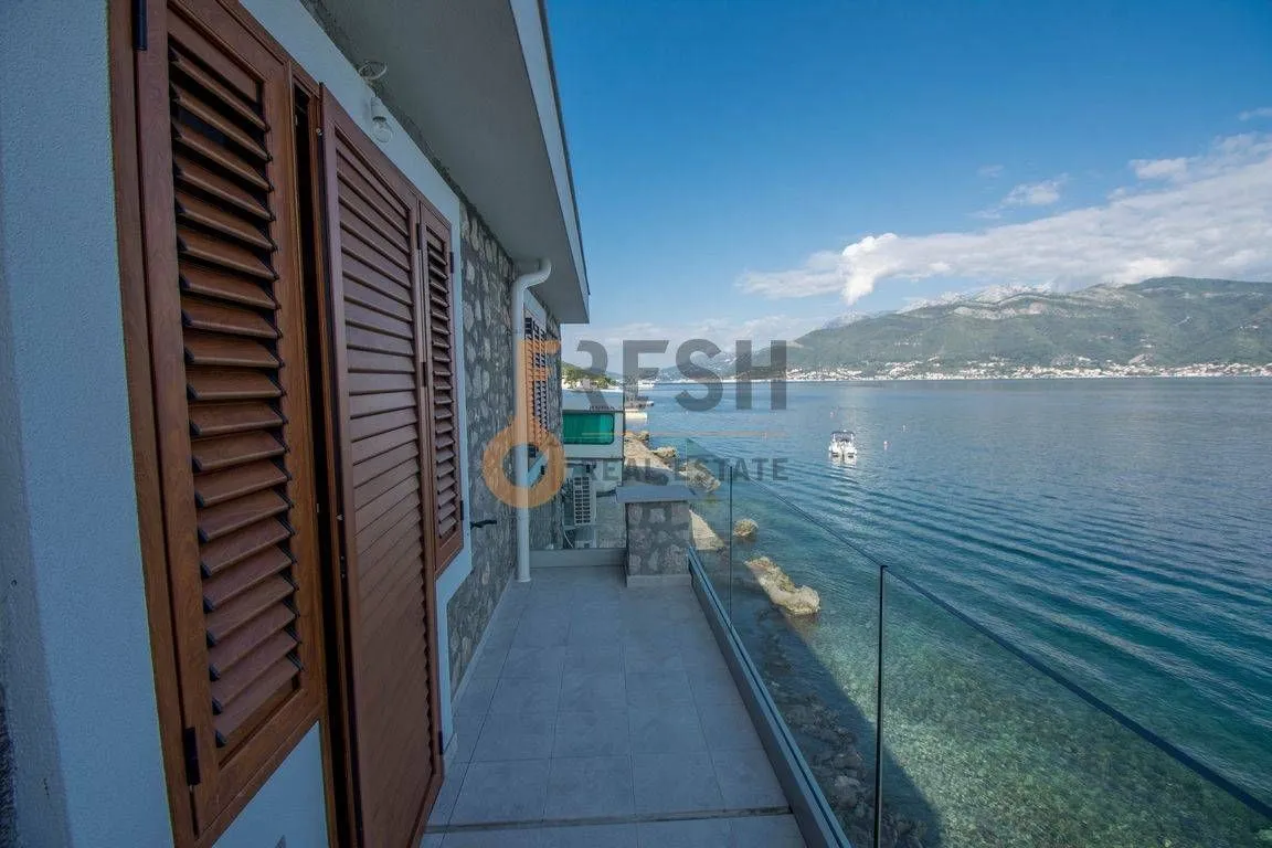 Prodaja, kuća, 300m², Tivat, Crna Gora