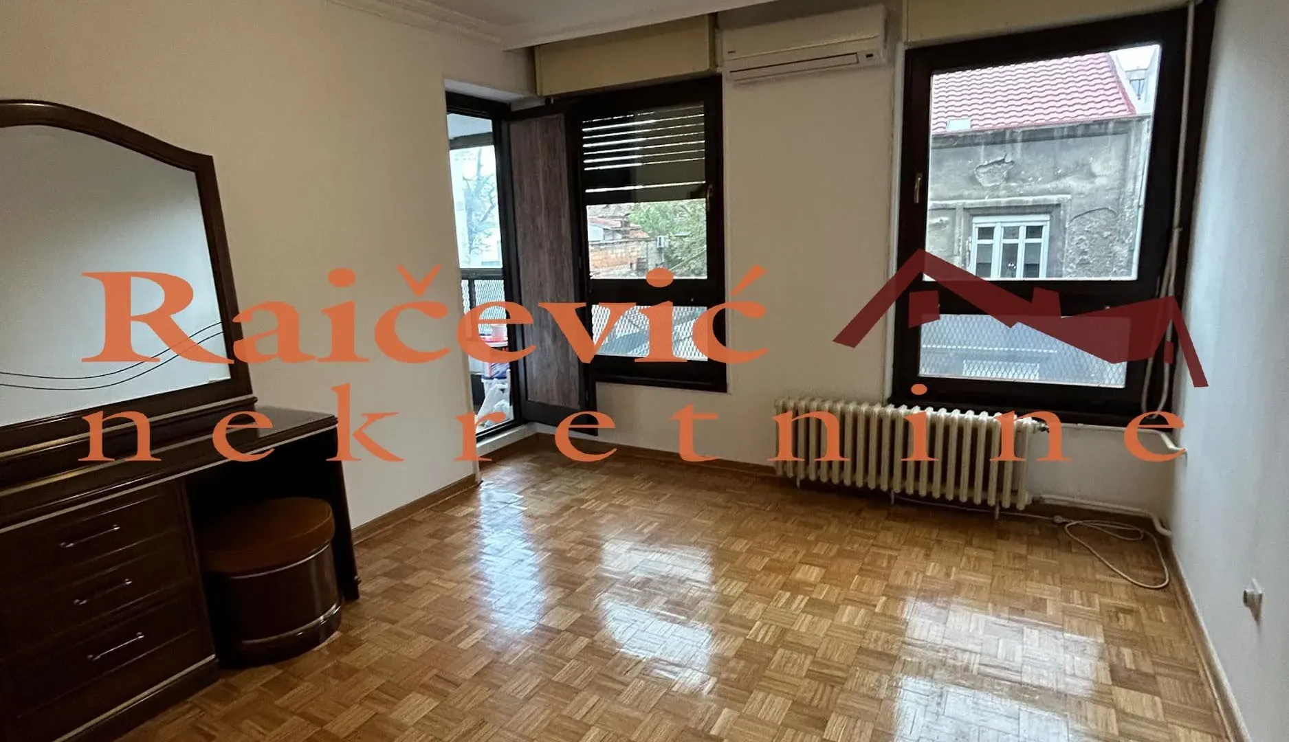 Rent, three bedroom apartment, 115m², Kalenić Pijaca, Vračar Sve Podlokacije