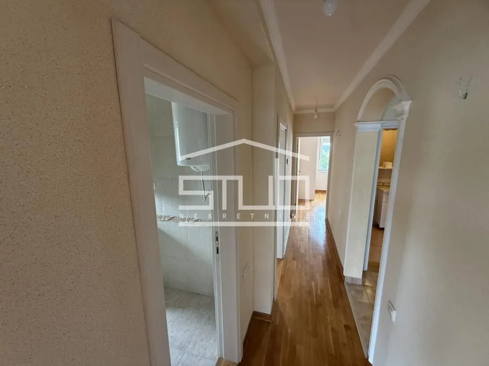 Sale, four bedroom apartment, 115m², Jajinci, Voždovac Sve Podlokacije