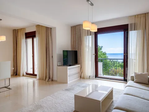 Sale, three bedroom apartment, 86m², Petrovac, Budva - image 5