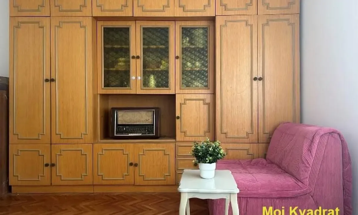 Rent, two bedroom apartment, 49m², Stari Grad, Beograd