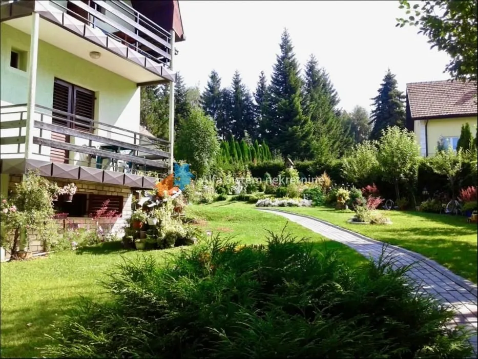Prodaja, kuća, 230m², Palisad, Zlatibor