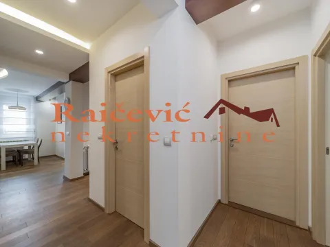 Izdavanje, trosoban stan, 98m², Lion, Zvezdara Sve Podlokacije - image 6