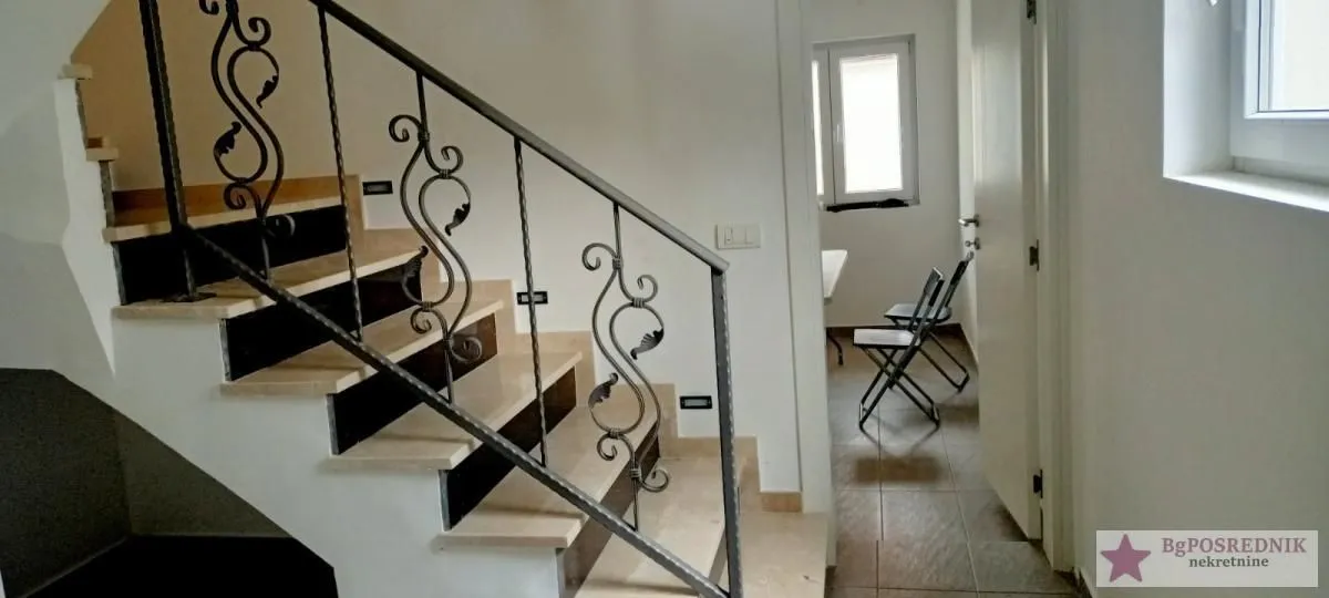 Prodaja, stan, 302m², Miljakovac, Rakovica