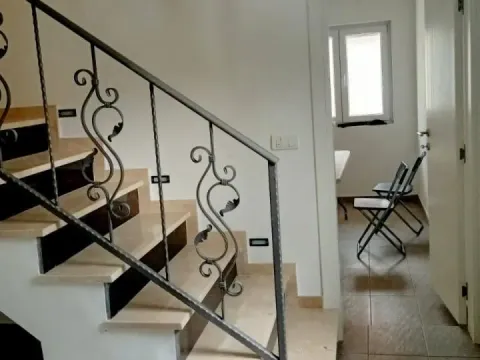 Prodaja, stan, 302m², Miljakovac, Rakovica - image 9