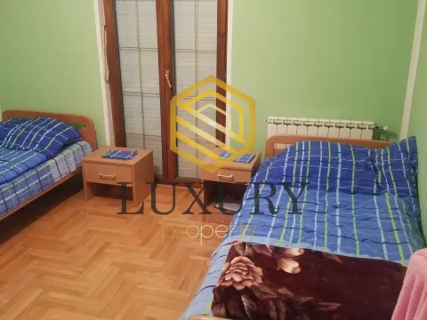 Rent, apartment, 120m², Zlatica, Podgorica - image 12