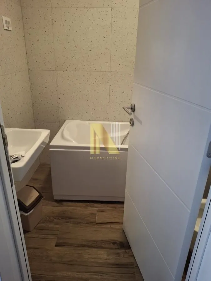 Prodaja, jednosoban stan, 33m², Dudova Šuma, Subotica