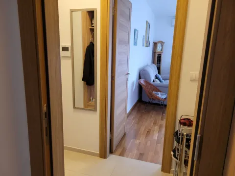 Prodaja, stan, 70m², Tivat, Crna Gora - image 5