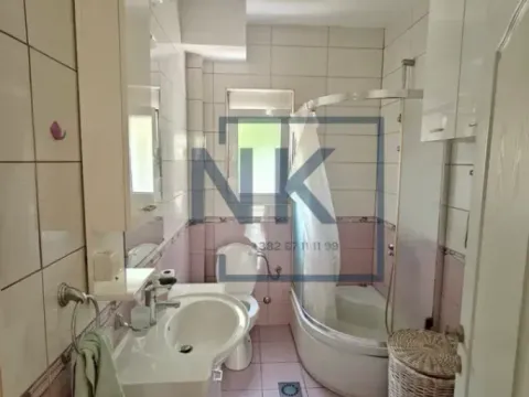 Izdavanje, dvosoban stan, 90m², Stari Aerodrom, Podgorica - image 11