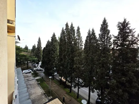 Izdavanje, stan, 76m², Centar, Podgorica - image 16