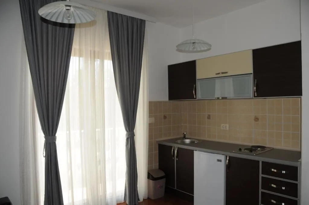 Sale, house, 1000m², Markovići, Budva