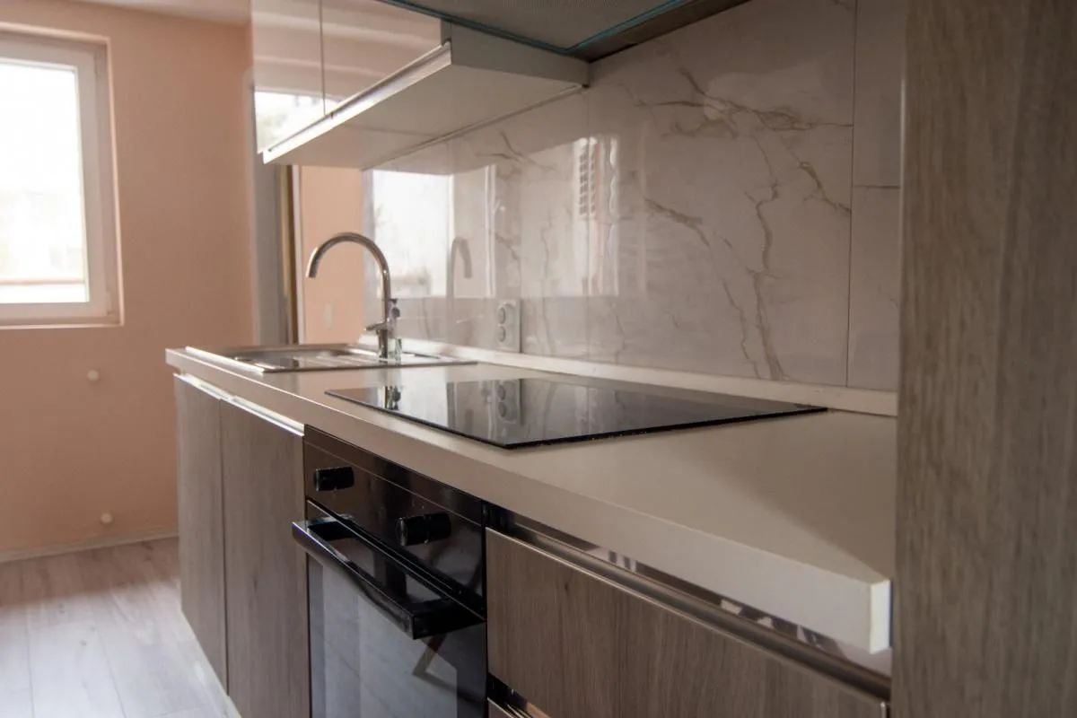 Izdavanje, dvosoban stan, 47m², Centar, Niš
