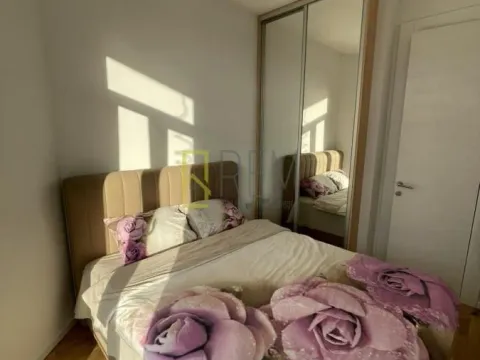 Izdavanje, jednosoban stan, 40m², Blok 9, Podgorica - image 10