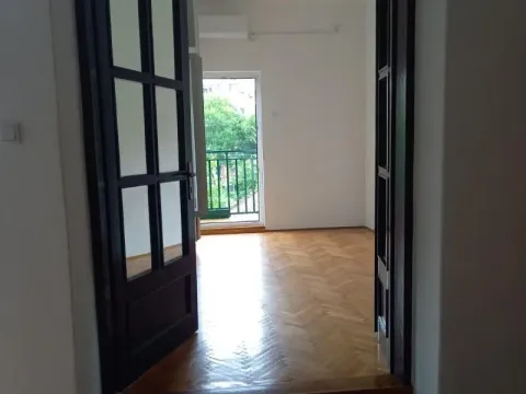 Stan in Zemun Centar