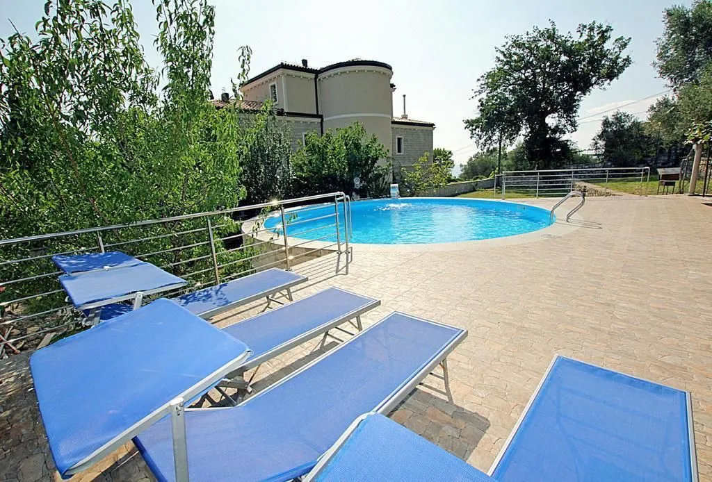 Rent, house, 170m², Reževići, Budva