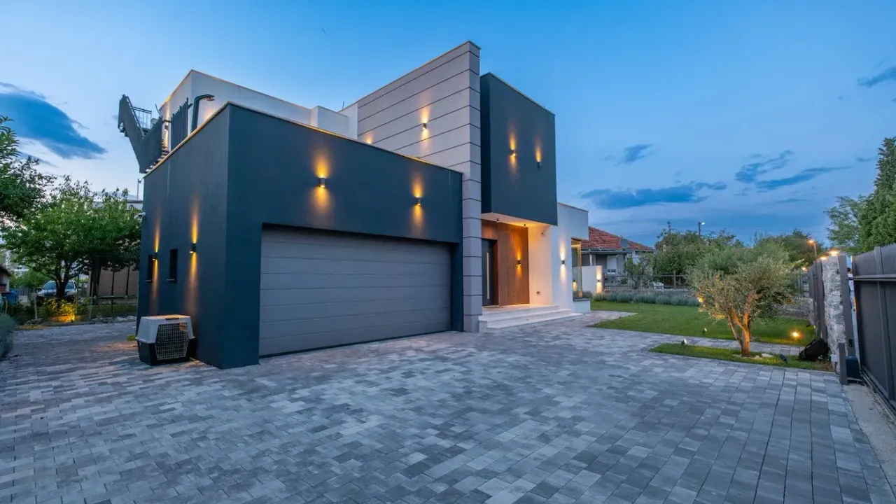 Izdavanje, kuća, 182m², Donja Gorica, Podgorica