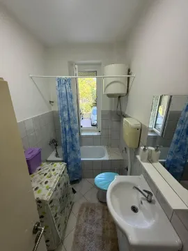 Rent, studio apartment, 27m², Centar, Podgorica - image 5