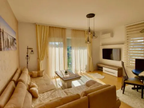 Rent, two bedroom apartment, 750m², Cvijetin Brijeg, Podgorica - image 8