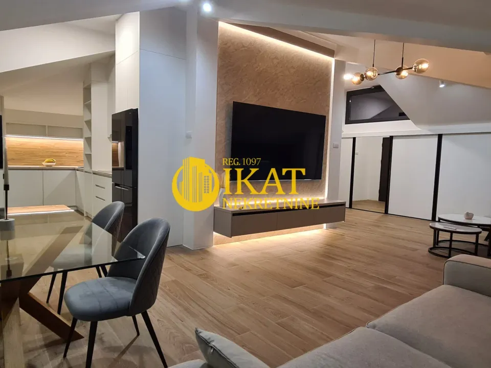 Rent, three bedroom apartment, 360m², Savski Venac, Beograd
