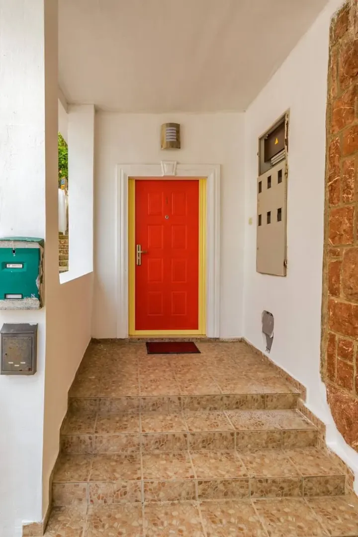 Prodaja, jednosoban stan, 45m², Rafailovići, Budva