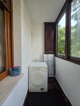 Izdavanje, dvosoban stan, 72m², Blok 6, Podgorica - image 9