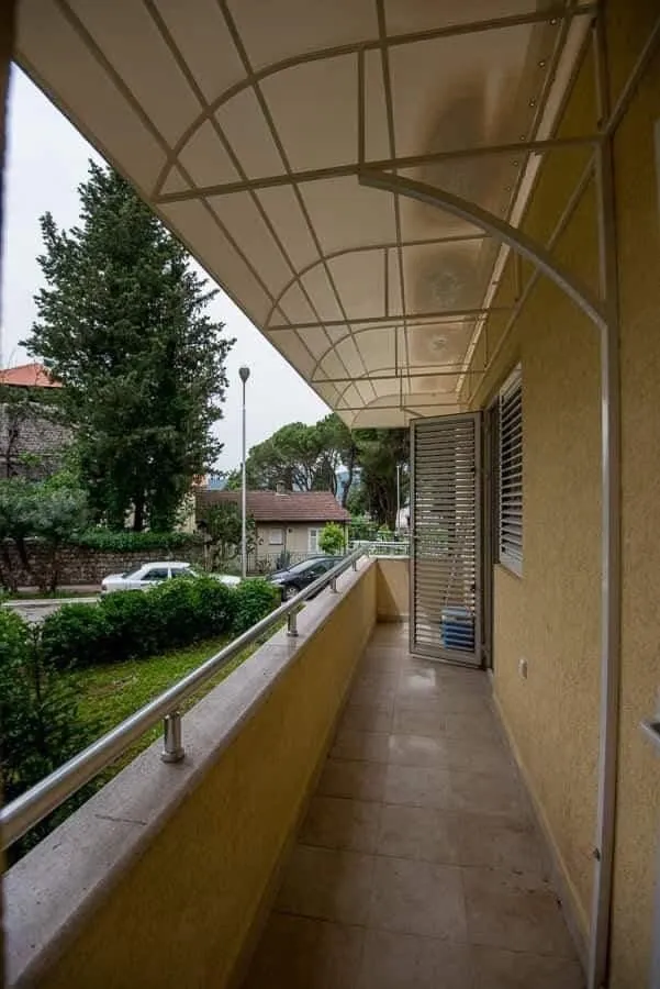 Prodaja, dvosoban stan, 70m², Centar, Tivat