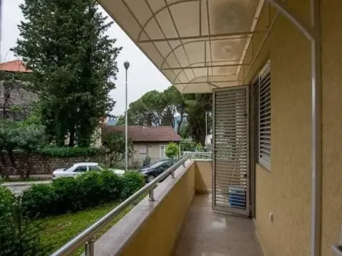 Sale, two bedroom apartment, 70m², Centar, Tivat - image 8