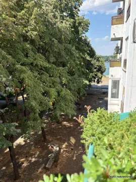 Rent, two bedroom apartment, 70m², Stari Grad, Beograd - image 19