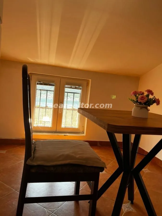 Prodaja, trosoban stan, 88m², Dobrota, Kotor