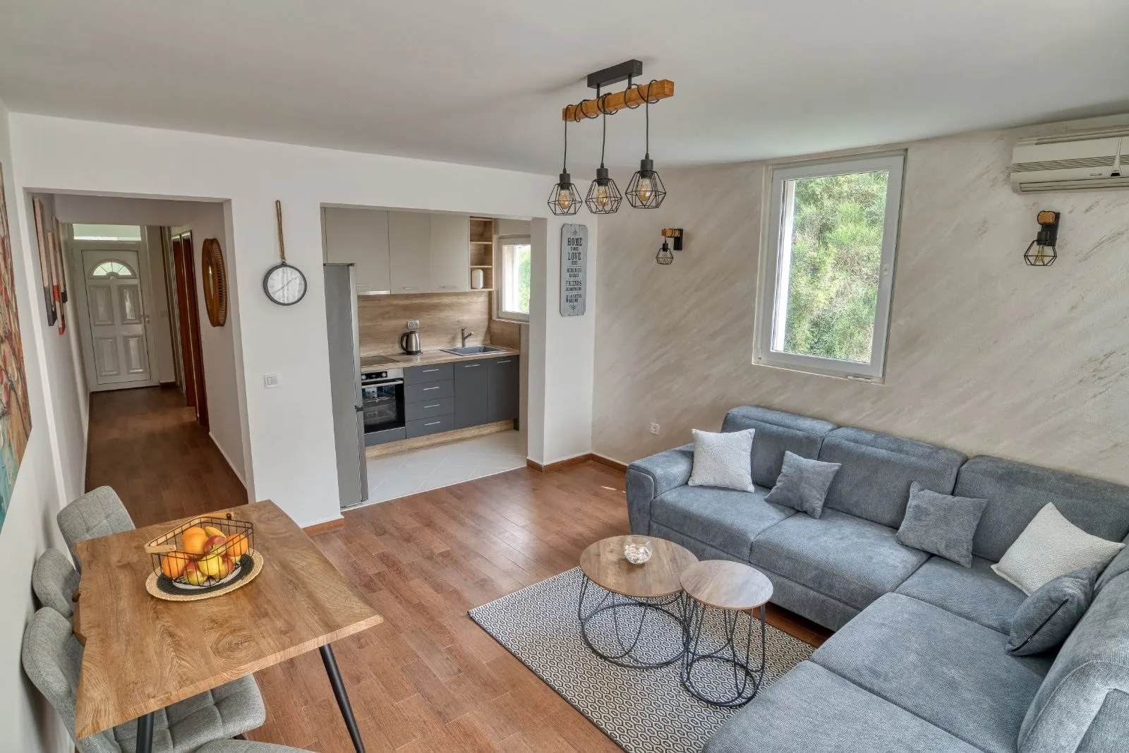 Rent, one bedroom apartment, 51m², Rafailovići, Budva