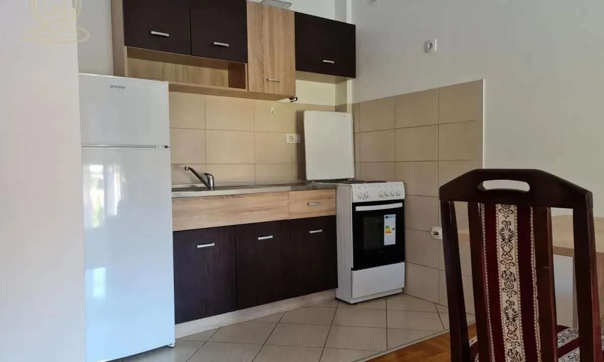Izdavanje, dvosoban stan, 45m², Grbavica, Novi Sad Sve Podlokacije