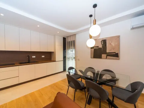 Izdavanje, trosoban stan, 100m², Podgorica, Crna Gora - image 4