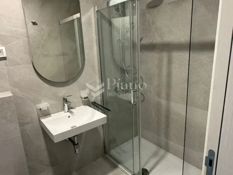 Izdavanje, jednosoban stan, 40m², Central Point, Podgorica - image 7