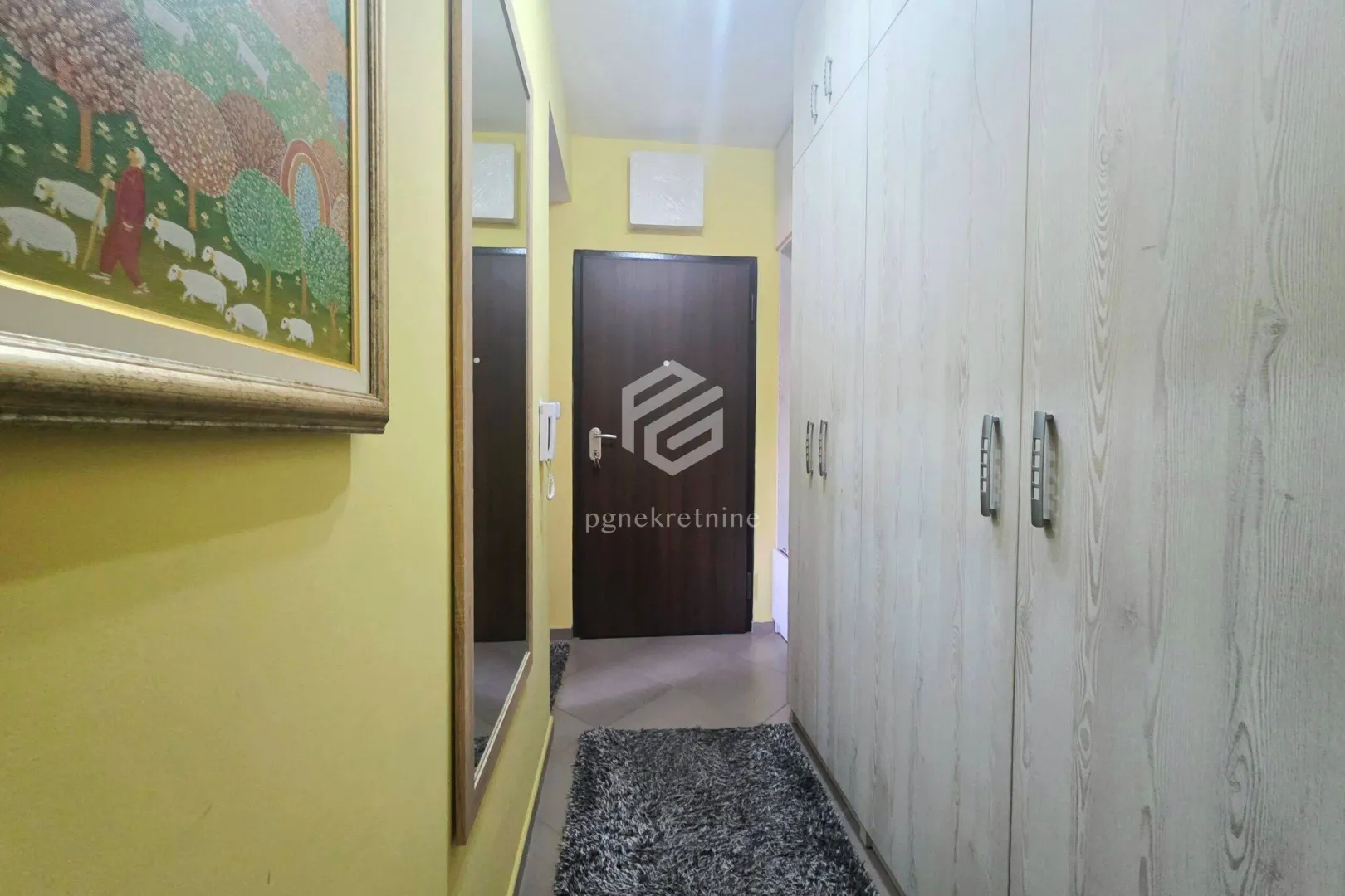 Prodaja, dvosoban stan, 58m², Dalmatinska ulica, Podgorica