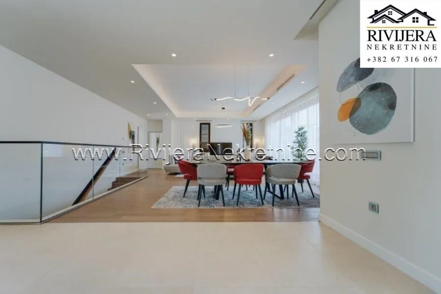 Prodaja, trosoban stan, 238m², Kumbor, Herceg Novi