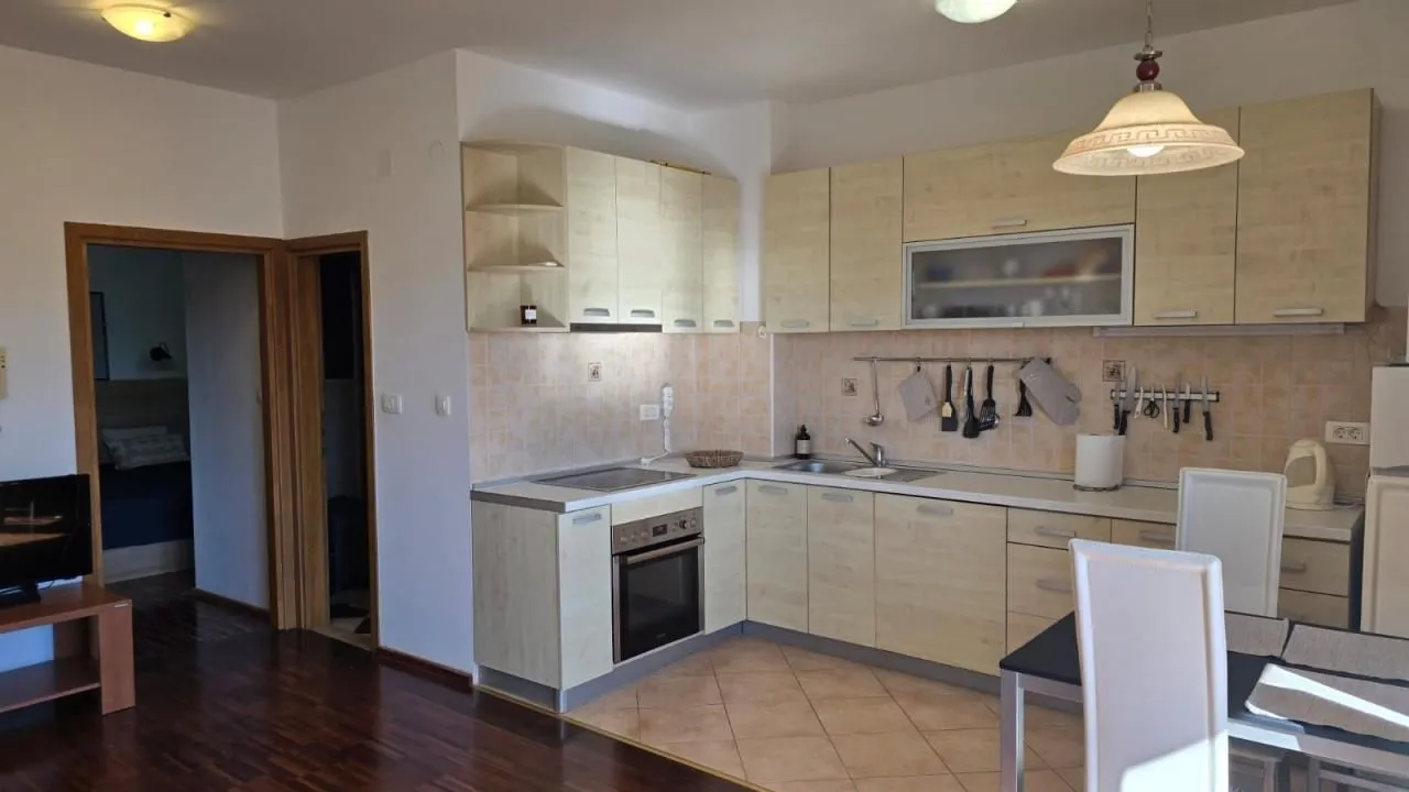 Sale, one bedroom apartment, 46m², Petrovac, Budva