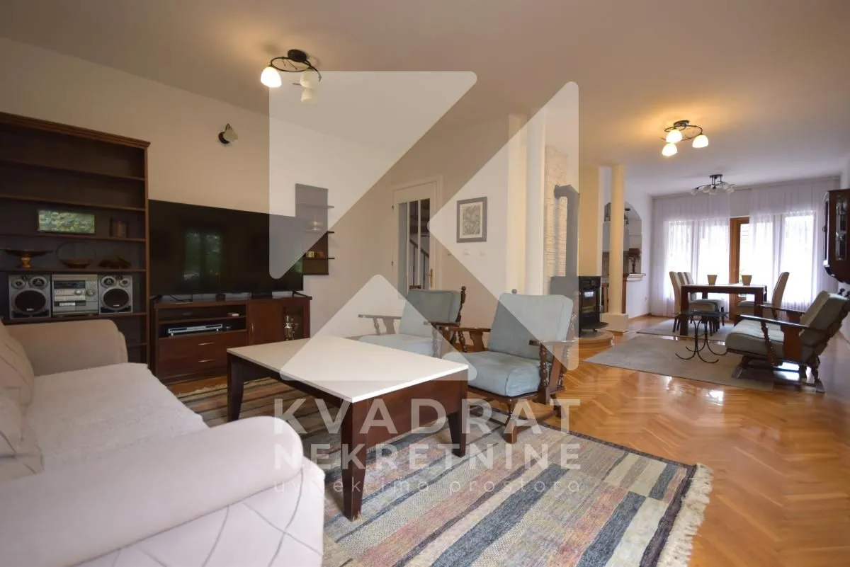 Rent, house, 200m², Dalmatinska ulica, Podgorica